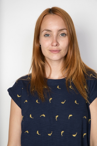 Camiseta SusiSweetdress azul marino con delfines dorados