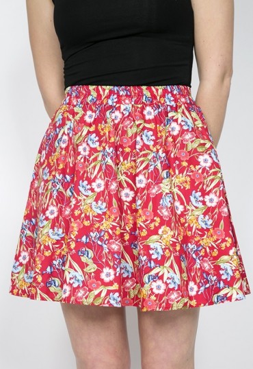 Falda mini roja con flores