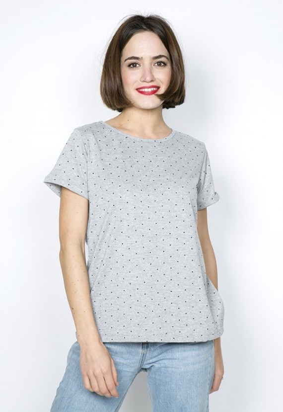 Camiseta SusiSweetdress gris con puntos negros