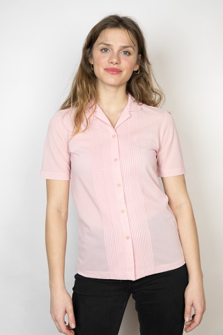 Camisa vintage rosa con plisado