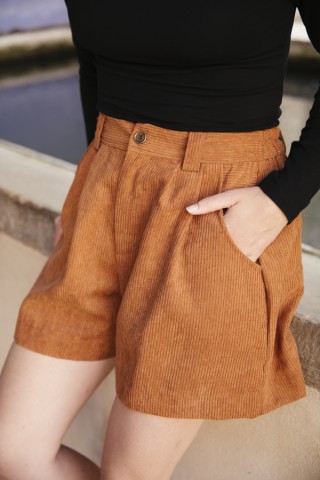 Shorts de pana marrón claro