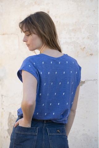 Camiseta SusiSweetdress azul chispeado con rayos blancos