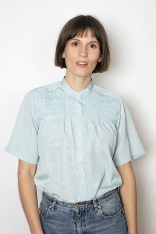 Camisa vintage celeste pastel