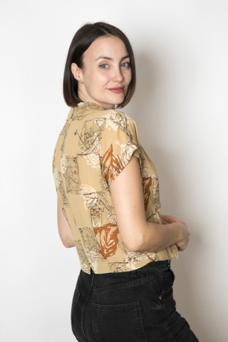 Camisa vintage beis estampado