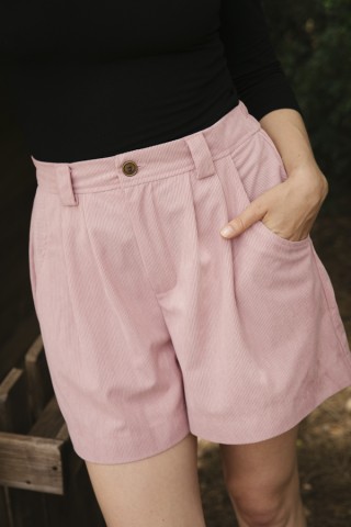 Shorts de pana rosa pastel