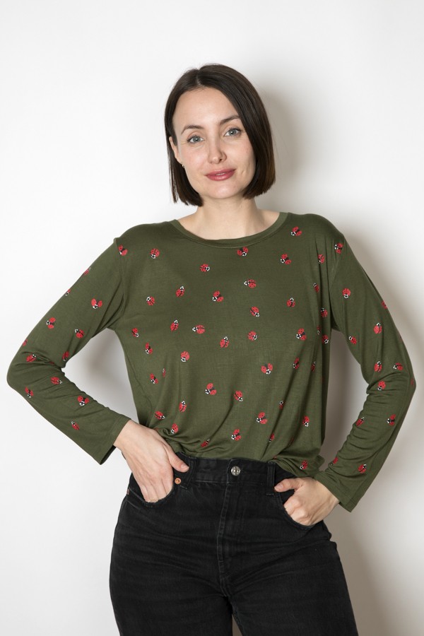 Camiseta SusiSweetdress kaki con mariquitas rojas manga larga- Ropa mujer SusiSweetdress