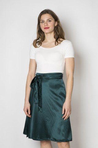 Falda midi cruzada verde bosque sedosa