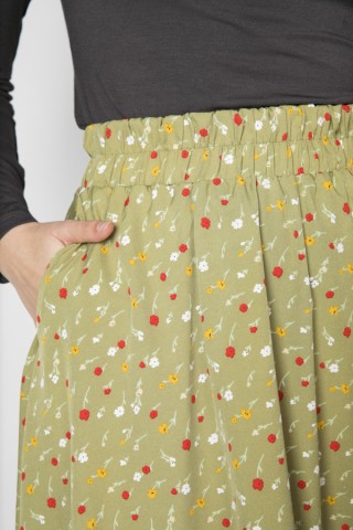 Falda maxi larga kaki con flores colores