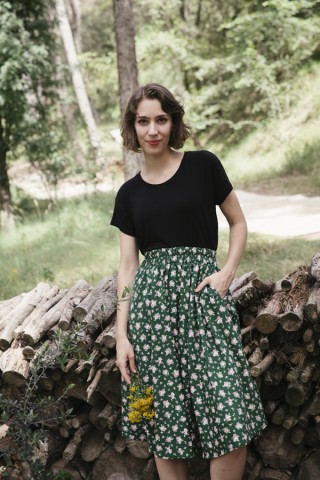 Falda larga verde bosque flores