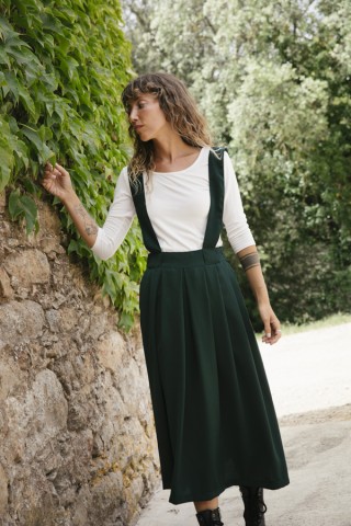 Falda maxi larga color verde bosque con tirantes