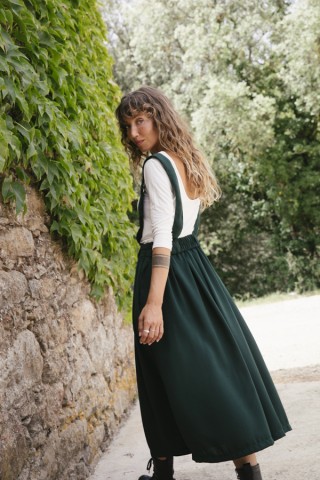 Falda maxi larga color verde bosque con tirantes