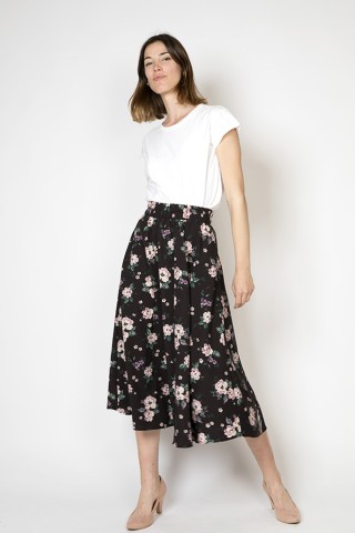 Falda maxi larga negra con rosas beis