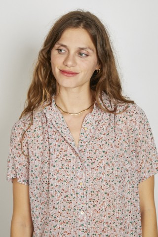 Camisa vintage gris con flores pequeñas