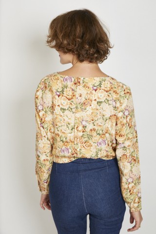 Camisa vintage beis con flores en tonos marrones