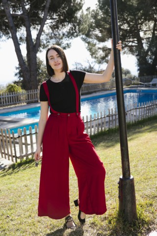 Pantalón palazzo rojo con tirantes - Ropa SusiSweetdress