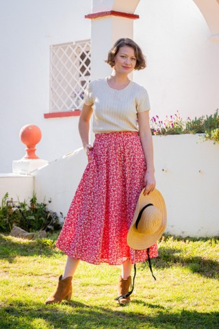 Falda maxi larga roja con flores blancas con bolsillos- Ropa mujer SusiSweetdress