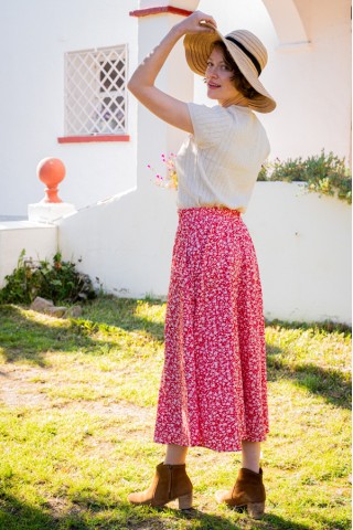 Falda maxi larga roja con flores blancas con bolsillos- Ropa mujer SusiSweetdress