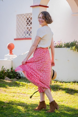 Falda maxi larga roja con flores blancas con bolsillos- Ropa mujer SusiSweetdress