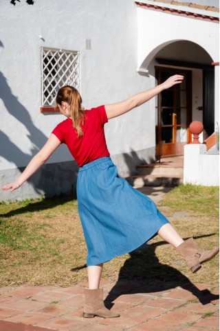 Falda midi vaquera con bolsillos delanteros- Ropa mujer SusiSweetdress