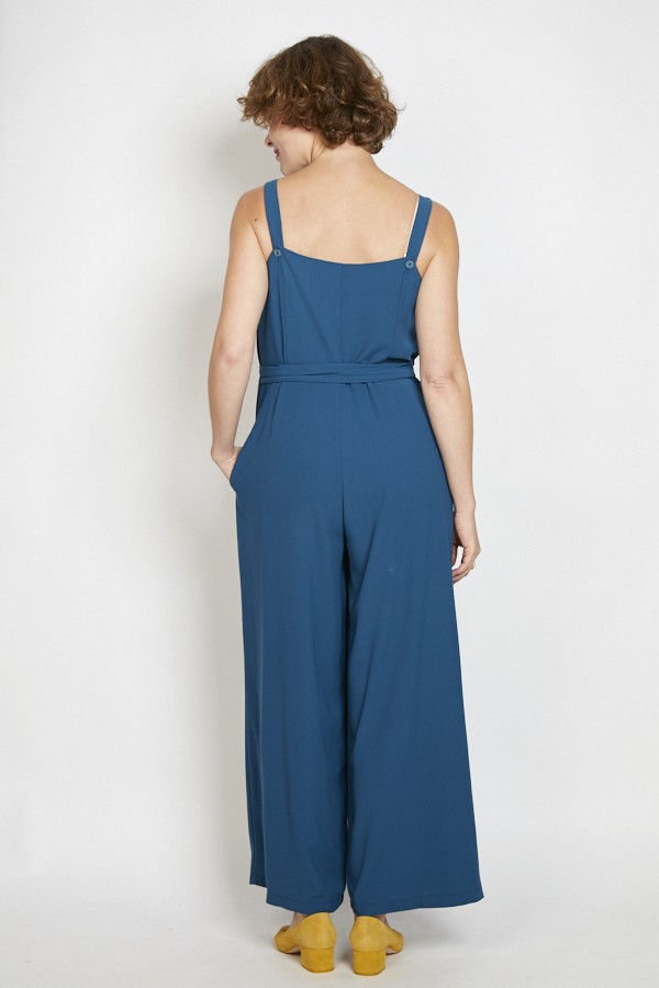 Falda midi blanca con puntitos negros Falda midi blanca con puntitos negros
