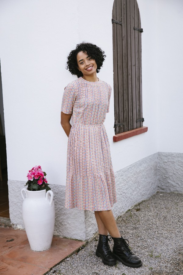 Vestido vintage blanco con cenefas de florecitas - Ropa mujer vintage SusiSweetdress