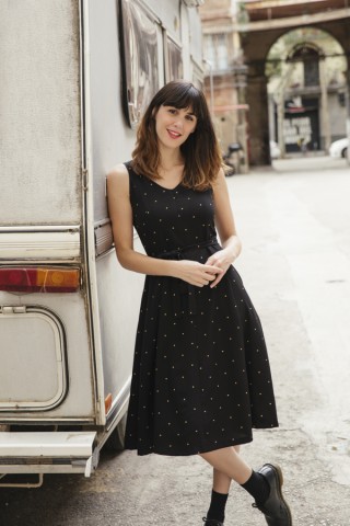 Vestido escotado negro con topos beis- Colección SusiSweetdress