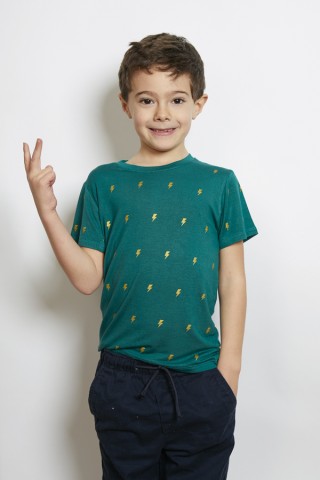 Camiseta verde con rayos dorados- Ropa infantil SusiSweetdress