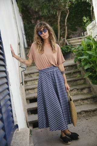 Falda maxi larga azul con rayas blancas con bolsillos- Ropa mujer SusiSweetdress