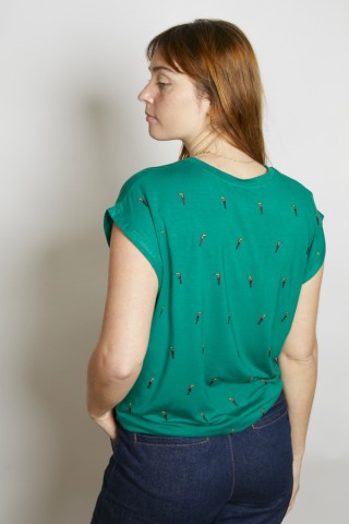Camiseta SusiSweetdress verde bosque con pelícanos - Ropa mujer SusiSweetdress