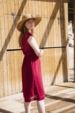 Vestido vintage rojo con flores negras- Ropa mujer vintage SusiSweetdress