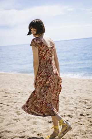 Vestido vintage granate con hojas tropicales marrones y beis- Ropa mujer vintage SusiSweetdress