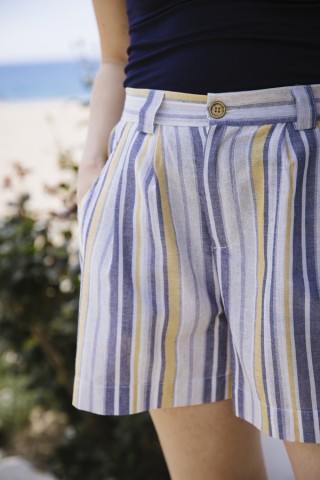Shorts color blanco a rayas azules y amarillas- Ropa mujer SusiSweetdress