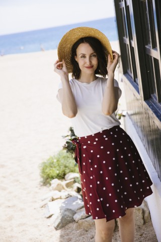 Falda mini cruzada granate con lunares blancos- Ropa mujer SusiSweetdress