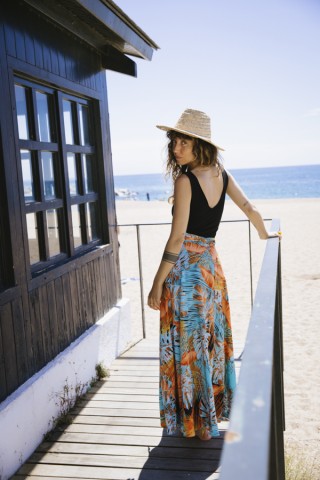 Falda maxi larga cruzada azul con hojas tropicales- Ropa mujer SusiSweetdress