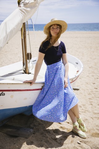 Falda maxi larga azul cielo con margaritas blancas con bolsillos- Ropa mujer SusiSweetdress
