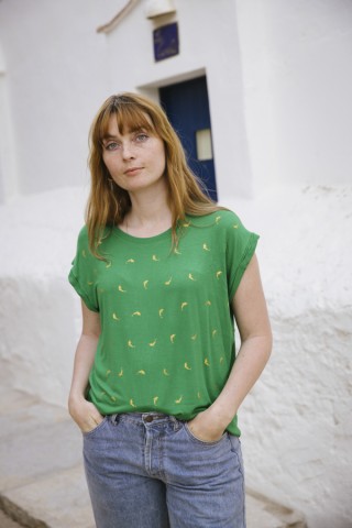Camiseta SusiSweetdress verde con delfines dorados- Ropa mujer SusiSweetdress
