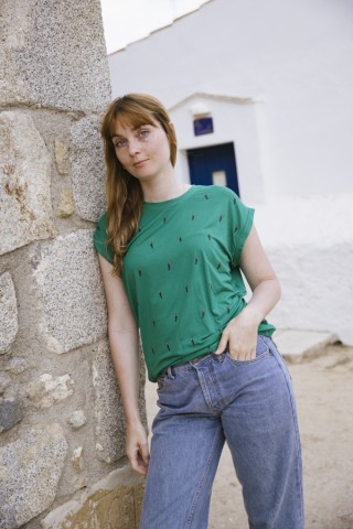 Camiseta SusiSweetdress verde bosque con pelícanos - Ropa mujer SusiSweetdress