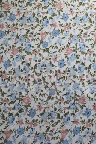 Pañuelo blanco con flores pequeñas pastel-Complementos SusiSweetdress