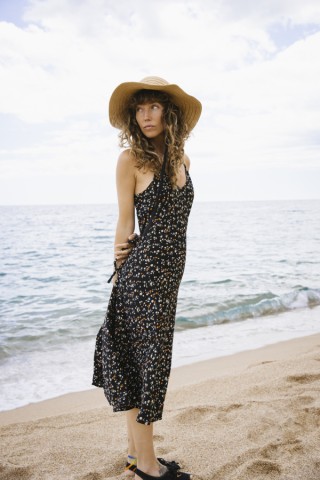 Vestido negro florecitas con tirantes- Colección SusiSweetdress