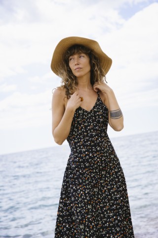 Vestido negro florecitas con tirantes- Colección SusiSweetdress