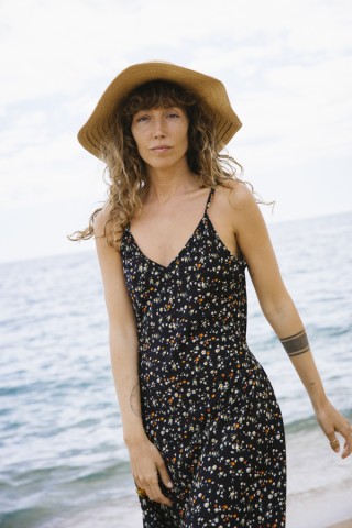 Vestido negro florecitas con tirantes- Colección SusiSweetdress