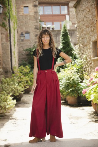 Pantalón palazzo de pana rojo tirantes- Ropa SusiSweetdress