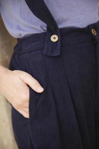 Pantalón palazzo de pana azul marino tirantes- Ropa SusiSweetdress