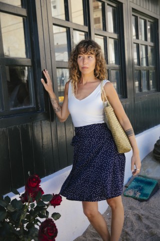 Falda mini cruzada azul con topos blancos- Ropa mujer SusiSweetdress