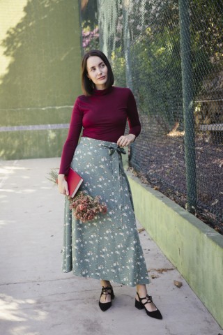 Falda maxi larga verde con flores beis- Ropa mujer SusiSweetdress