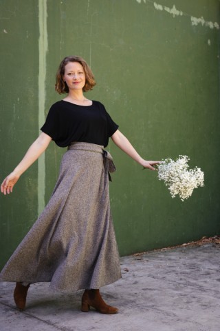 Falda maxi larga cruzada chispeado negro y beis- Ropa mujer SusiSweetdress