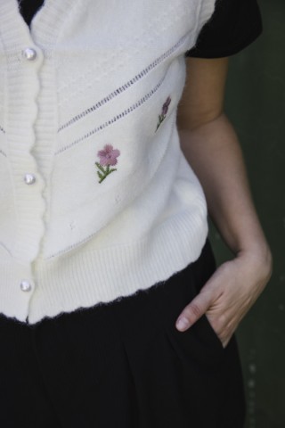 Chaleco blanco con flores bordadas- Ropa SusiSweetdress