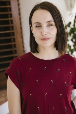 Camiseta SusiSweetdress granate con pelicanos- Ropa mujer SusiSweetdress