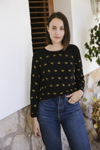 Camiseta SusiSweetdress negra con pájaros dorados manga larga- Ropa mujer SusiSweetdress