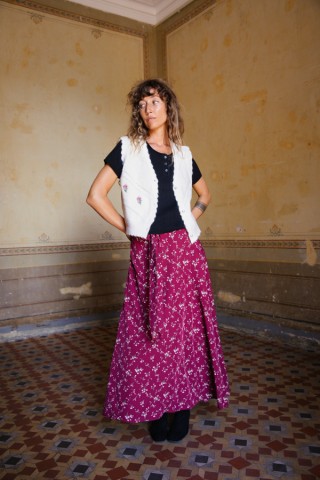 Falda maxi larga cruzada granate rosas beis- Ropa mujer SusiSweetdress